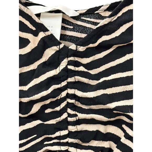 🌸3/$15🌸Tan and Black Striped Adjustable Straps Tank Top sz 8 - Picture 2 of 7